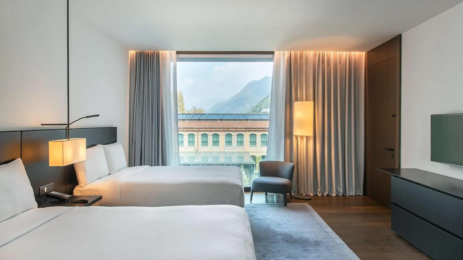 Hilton Lake Como Hotel