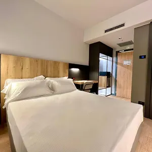Szálloda Leonessa, Brescia