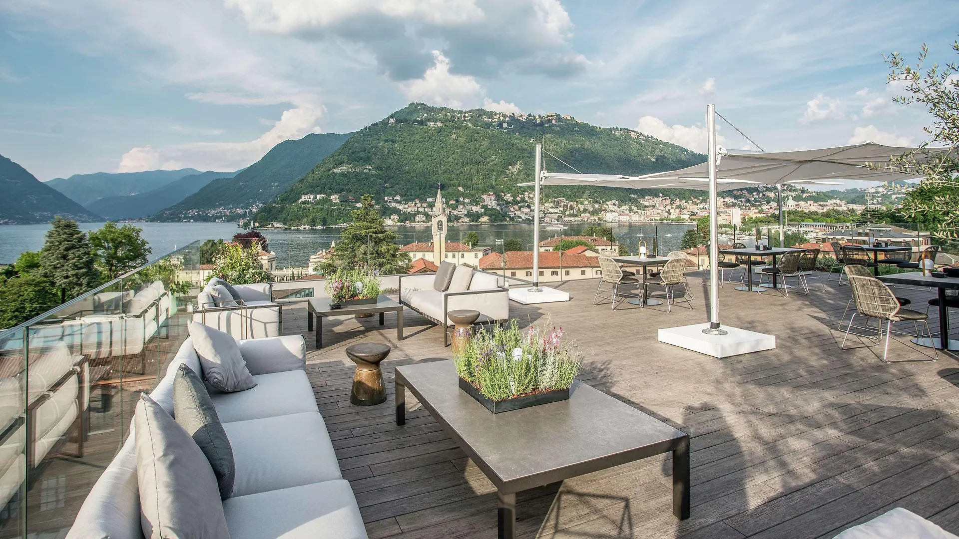 Hilton Lake Como