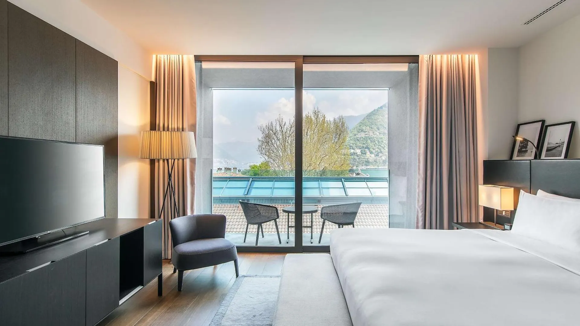 Hotel Hilton Lake Como