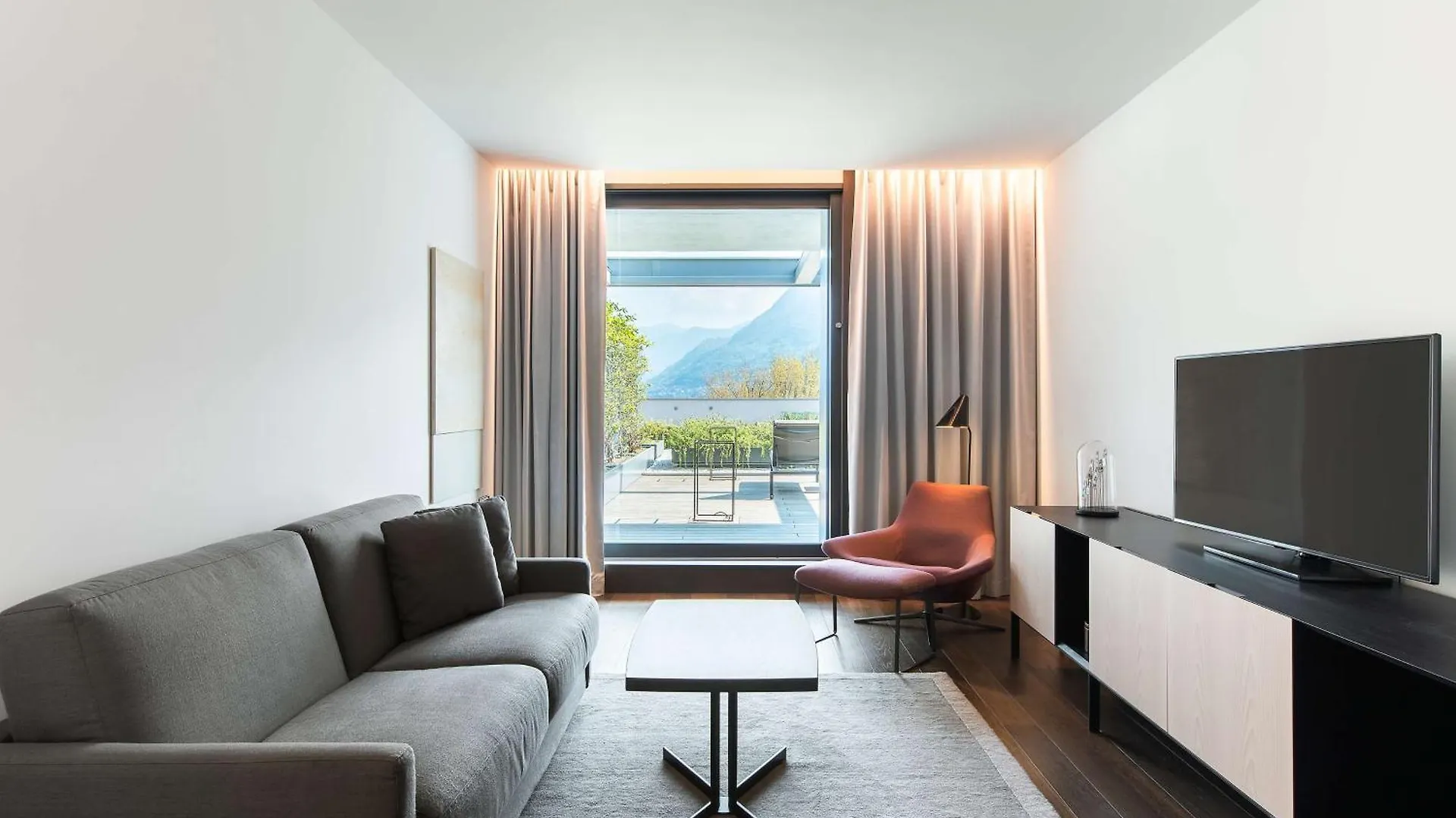 Hilton Lake Como