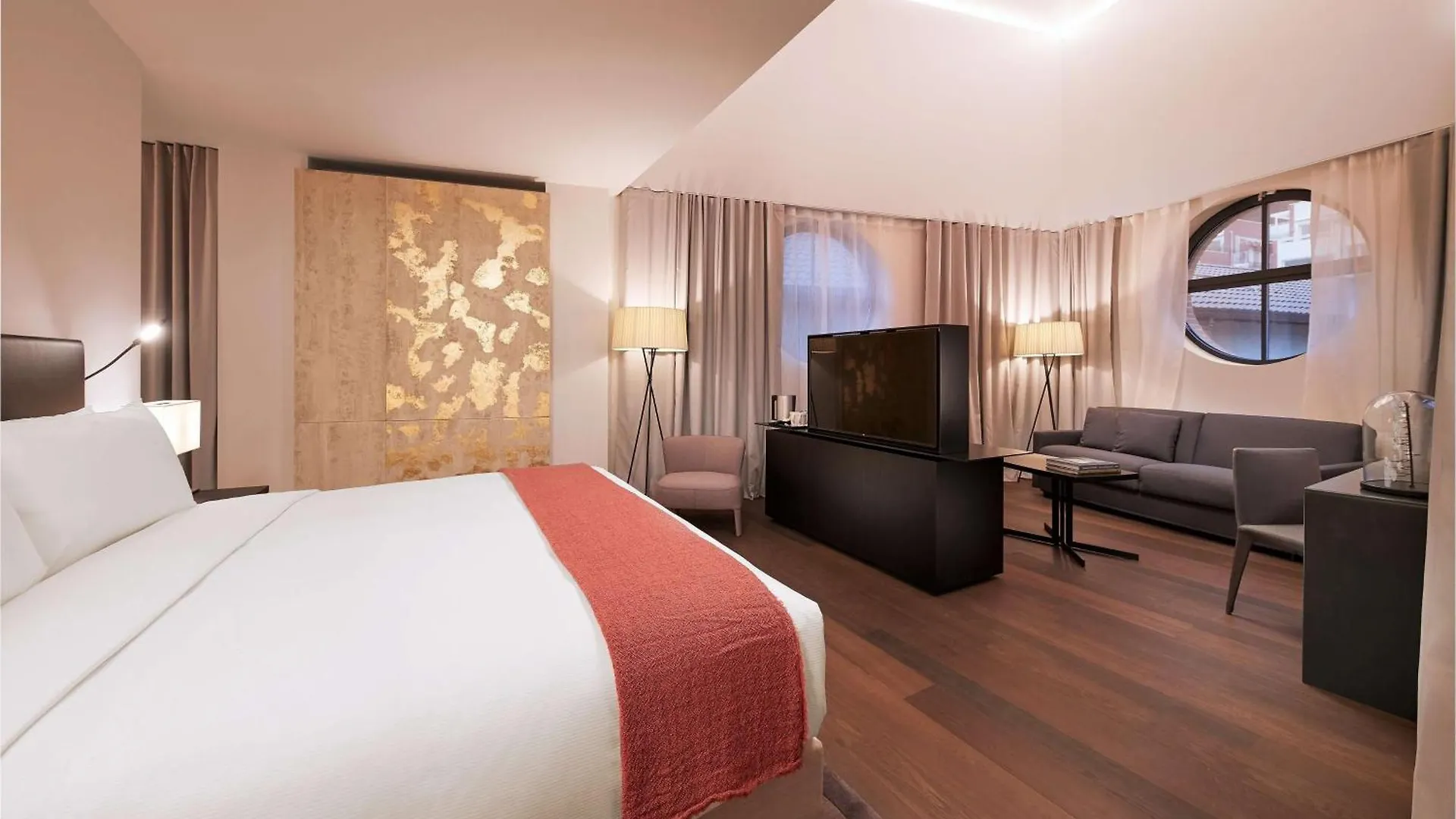 Hilton Lake Como Hotel