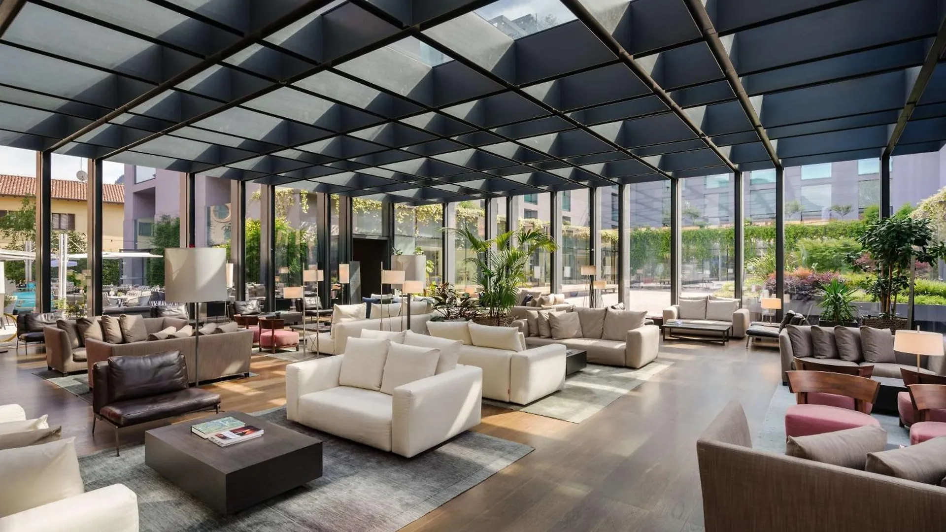 Hilton Lake Como Hotel