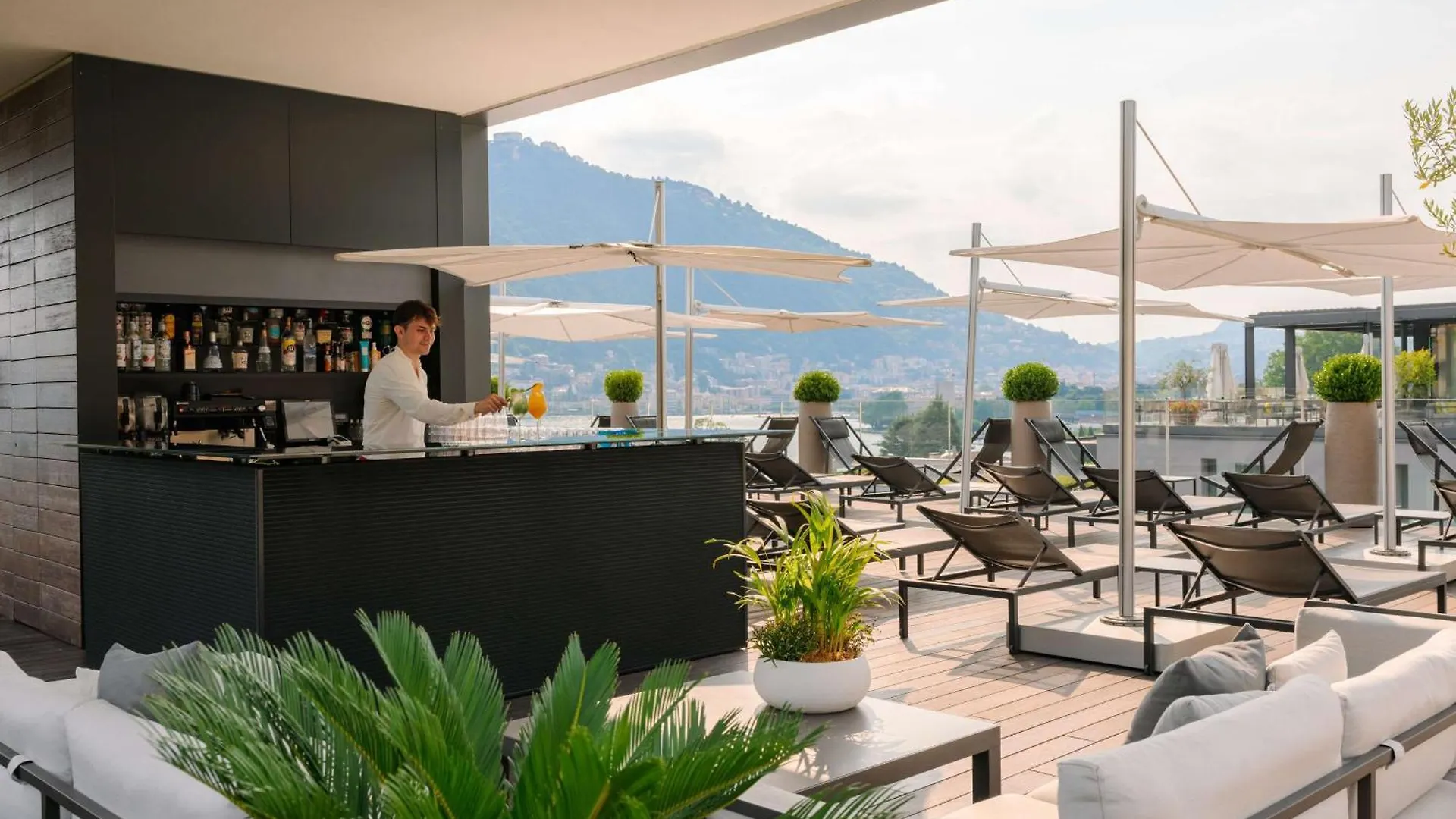 Hotel Hilton Lake Como