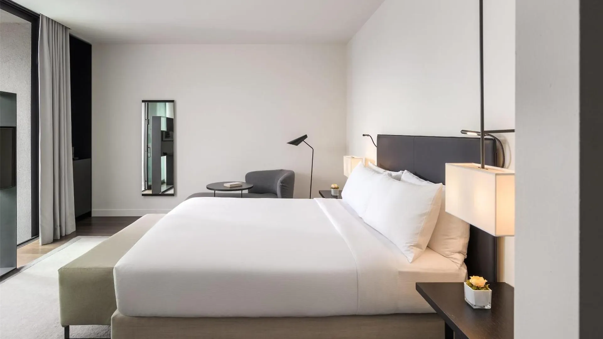 **** Hotel Hilton Lake Como Italy
