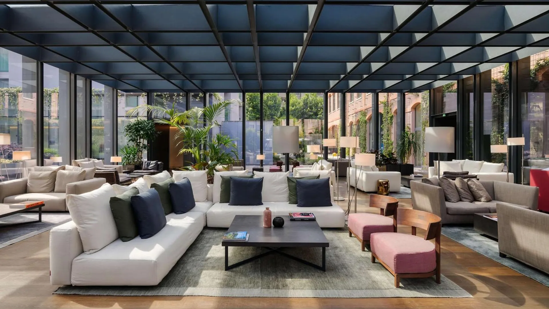 Hotel Hilton Lake Como