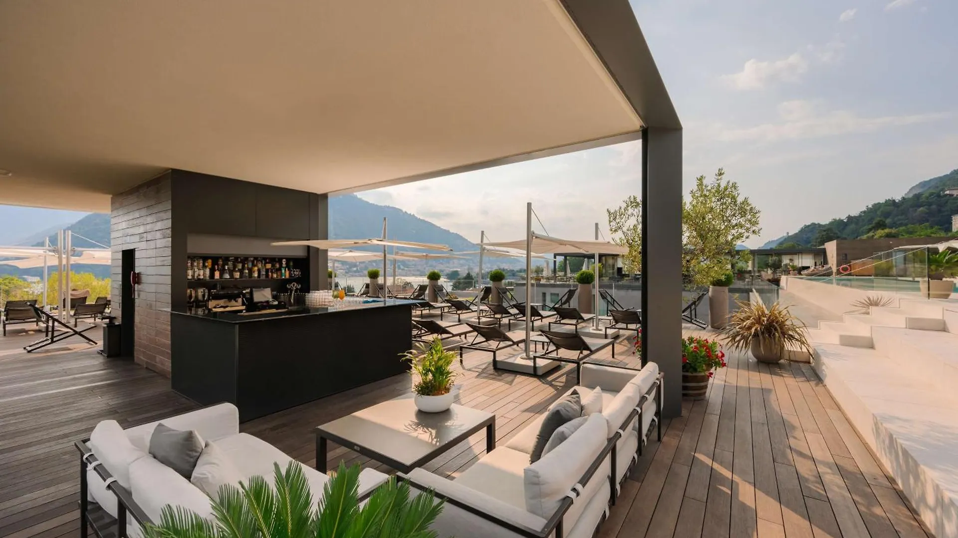 Hilton Lake Como