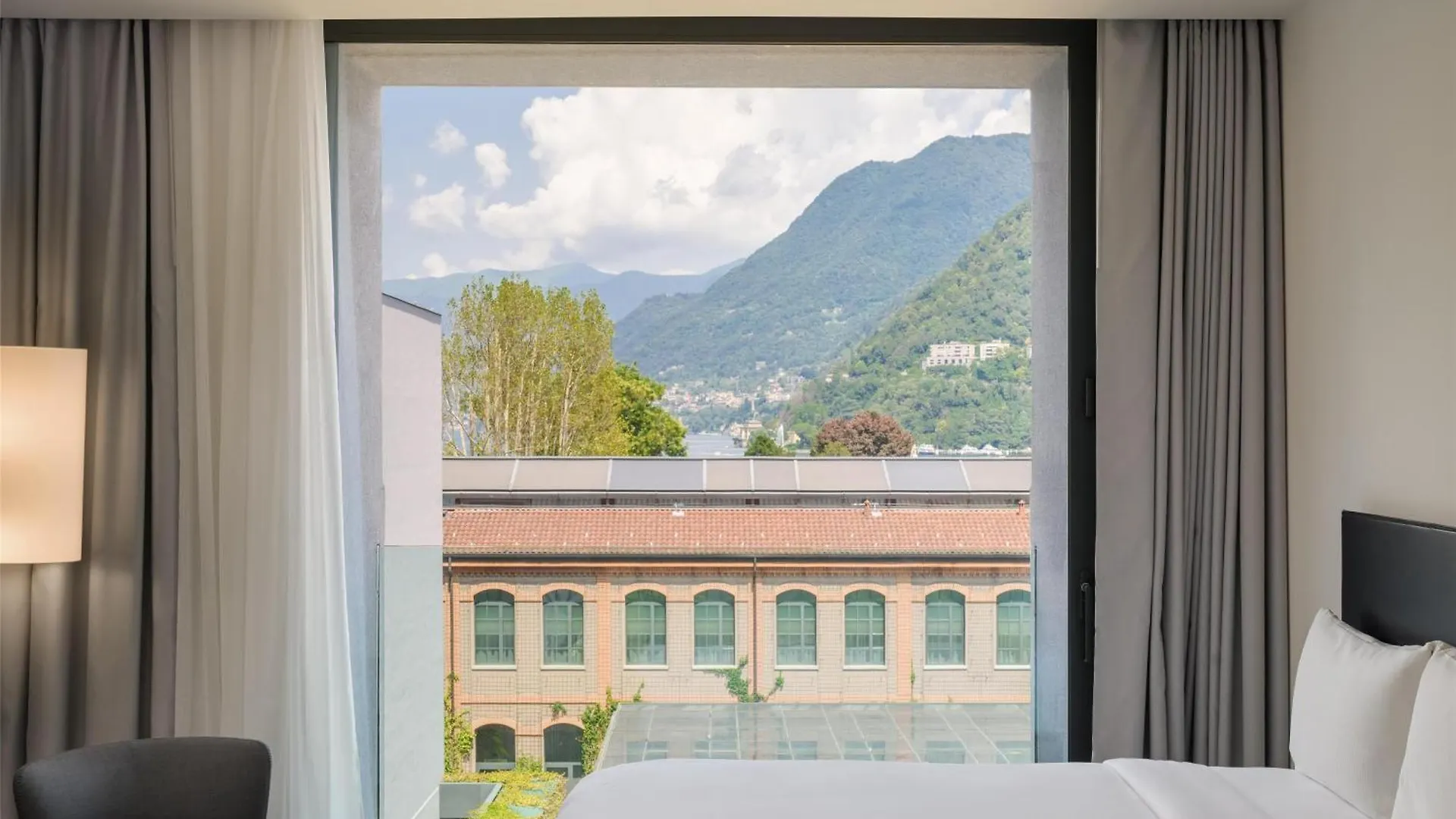 Hotel Hilton Lake Como