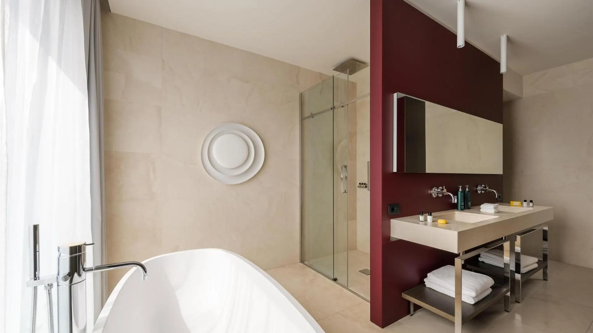 Hotel Hilton Lake Como